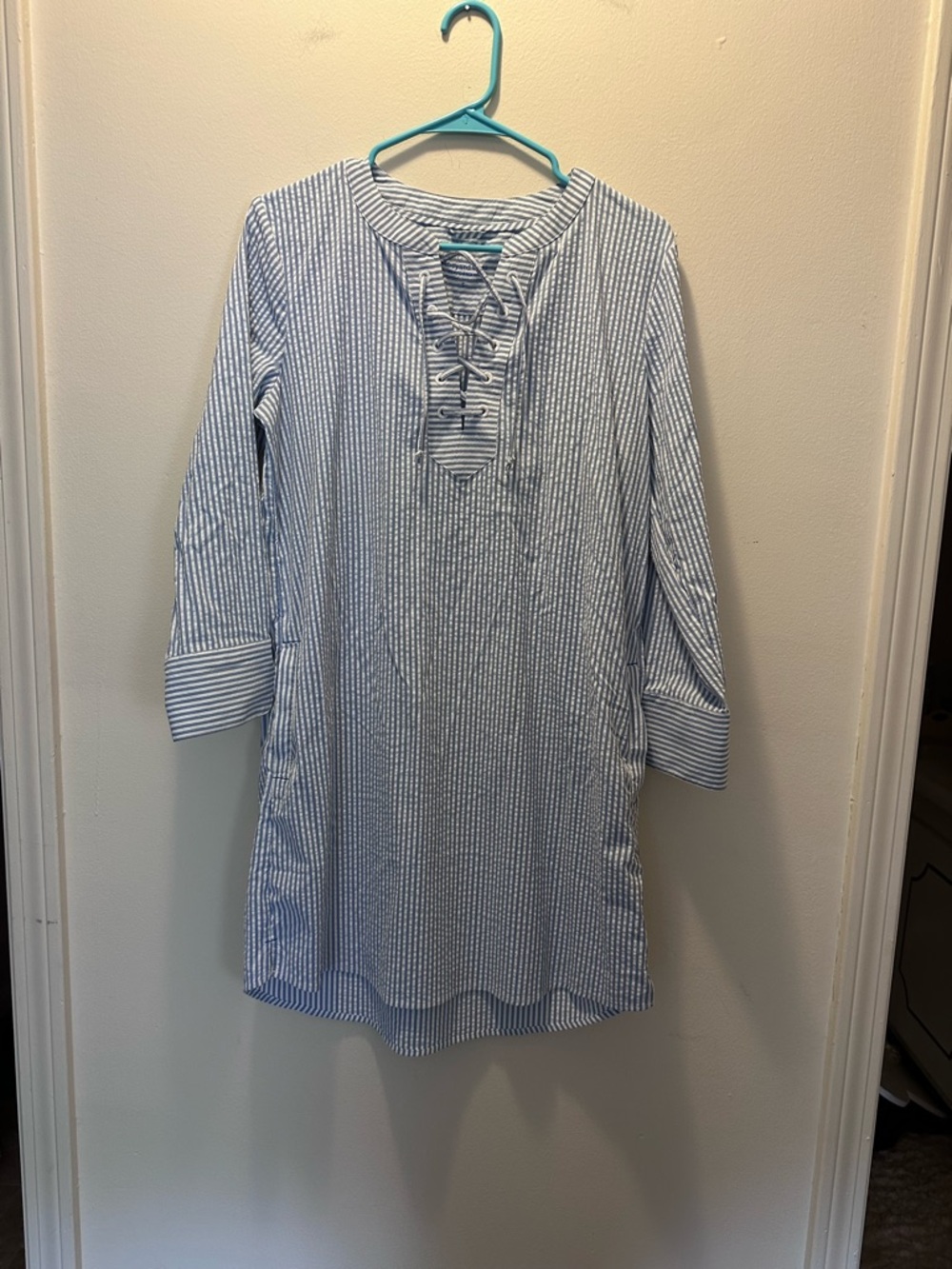 Vineyard Vines Blue and White performance seersucker Striped Midi Dress